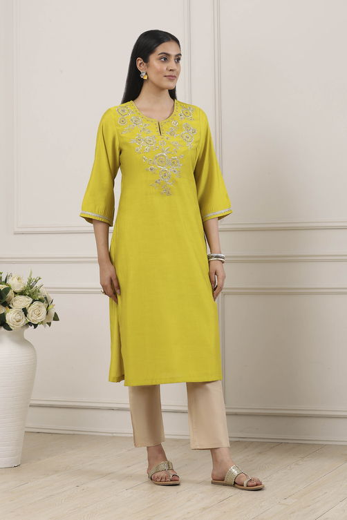 Green Sequined Embroidered Straight Kurta - Image 3